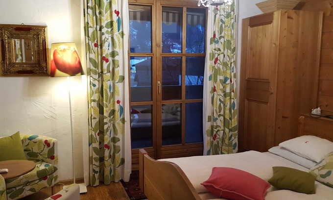Uttendorf Apartment | Cozy Apartment 5 at Pension Bäckenhäusl with Spa & Breakfast