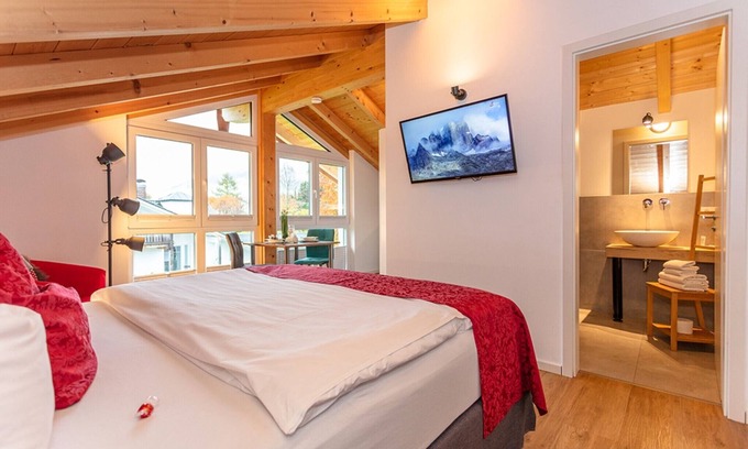Gmain Apartment | Guest Rated 10/10: Apartment 5 Studio with Mountain Views