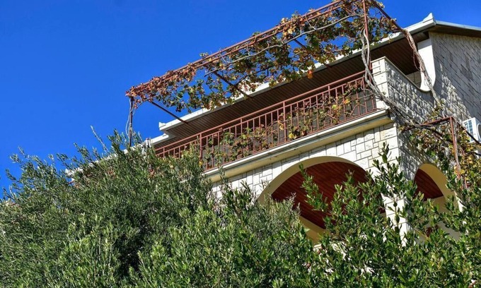 Zadvarje Apartment | Apartment 530/1269 (Central Dalmatia - Pisak), 60m from the beach