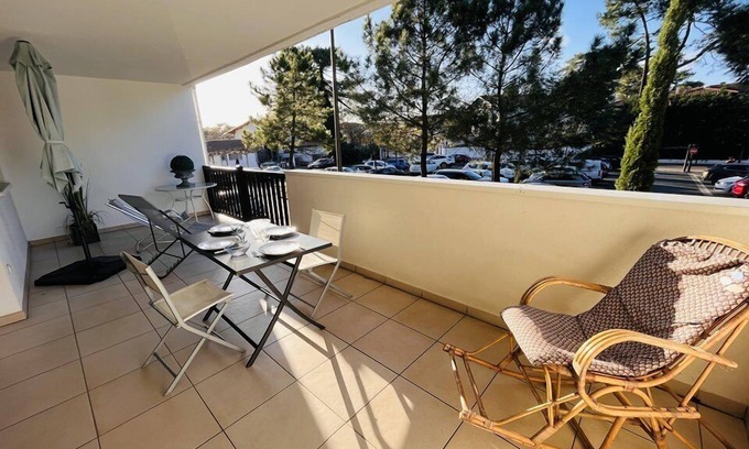 Soorts-Hossegor Apartment | Stylish 62m² Apartment in Downtown with Spa and Breakfast