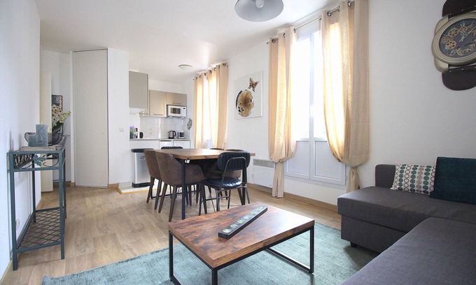 Serris Apartment | Family-Friendly Apartment near Disneyland with Spa Access