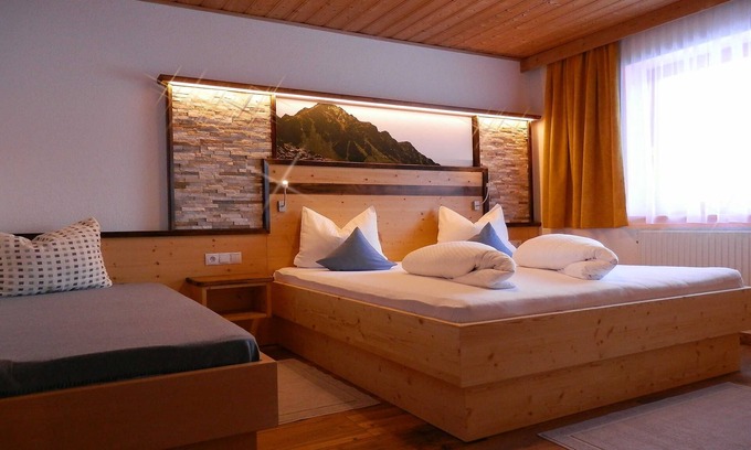 Nauders Apartment | Cozy Ocean View Apartment A at Guest House Sigrid