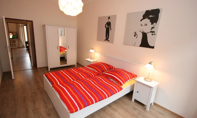 Goerlitz Apartment | New Apartment House Steps from Pedestrian Zone, 9.8 Rated