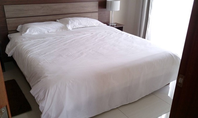 Mont Choisy House | Relaxing Apartment A3 with Pool and Garden Views