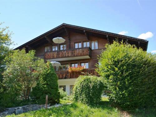 Saanen Apartment | Guest Rated 10/10: Apartment Abendrot for Family Getaways