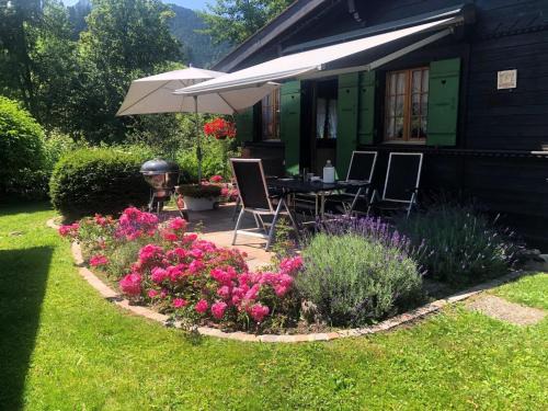 Saanen Apartment | Discover Apartment Abnaki - Family & Pet Friendly Retreat