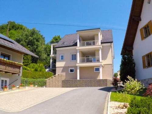 Sankt Stefan im Rosental Apartment | Relax at Apartment Adlerhorst - Family-Friendly Retreat