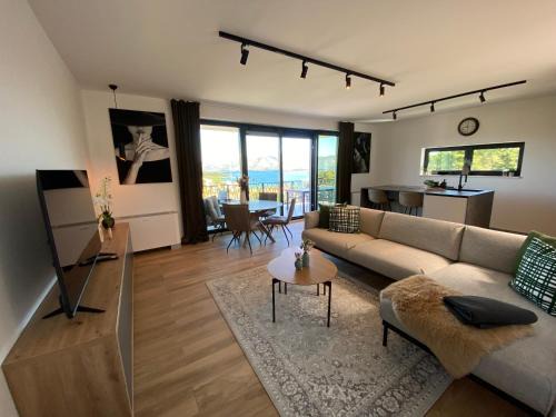 Lumbarda Apartment | Idyllic Apartment Adria with Breathtaking Ocean Views