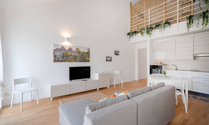 Municipio 1 Apartment | Apartment 'Adriatica' with Sea View, Wi-Fi and Air Conditioning
