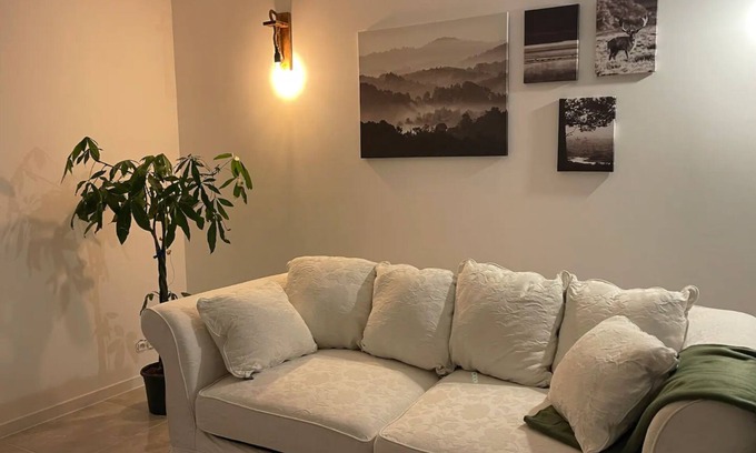 Bourg-Saint-Andeol Apartment | Stylish Apartment with Private Terrace & Ocean View Amenities