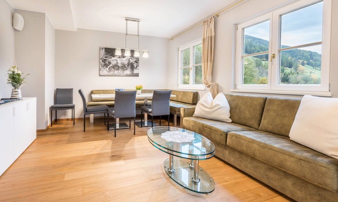 Valle Aurina Apartment | Mountain View Apartment 'Alpen Living' with Hot Tub & Wi-Fi