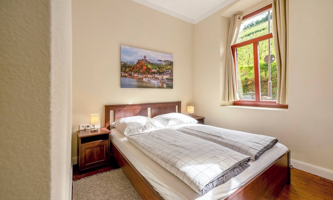 Traben-Trarbach Apartment | Cozy Apartment 'Alte Stadtvilla' with Garden & Free Wi-Fi