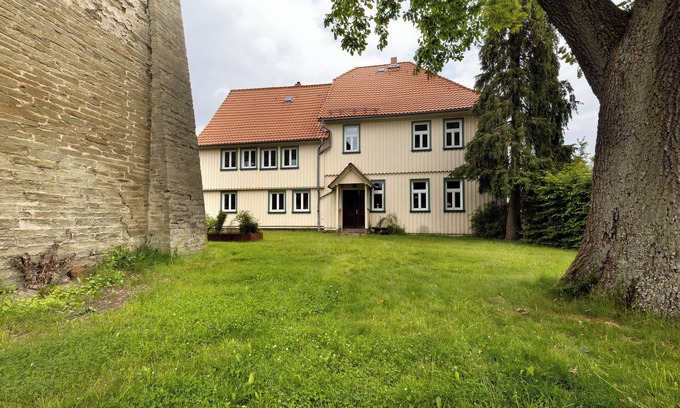 Huttenrode Apartment | Discover Altes Pfarrhaus with Private Garden & Spa Amenities