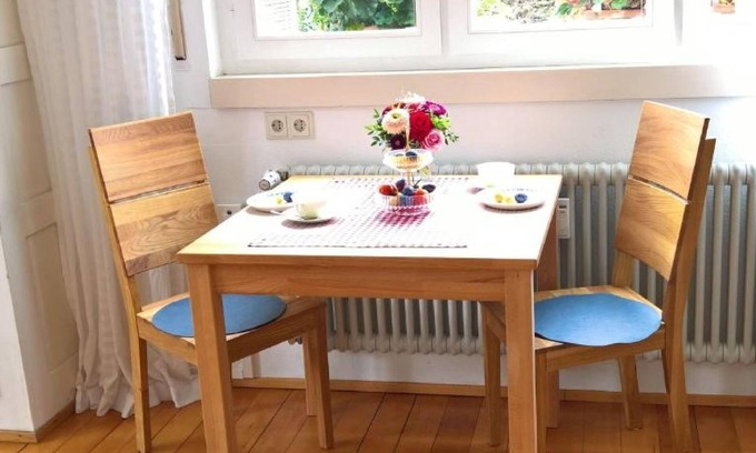 Reutlingen Apartment | Cozy Apartment Am Birnbaum with Kitchen and Breakfast