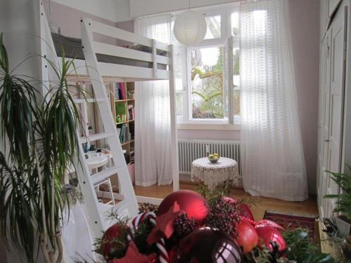 Reutlingen Apartment | Family-Friendly Retreat: Apartment am Birnbaum, Rated 9.1