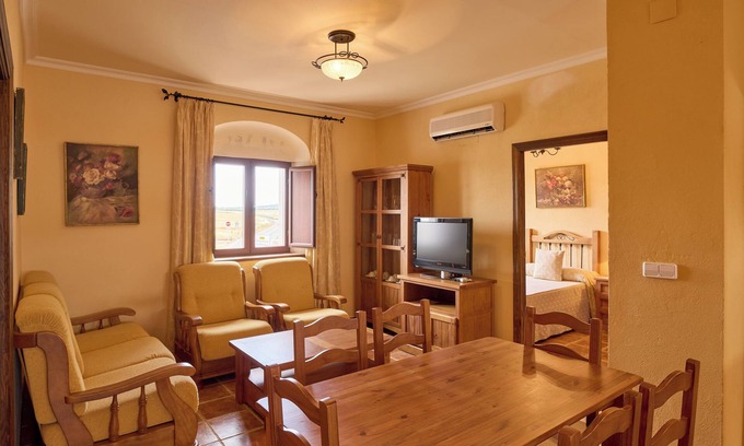 Valsequillo Apartment | Apartment 'Amapola' with Balcony, Wi-Fi and Air Conditioning