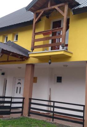 Mavrovo Apartment | Pet-Friendly Retreat at Apartment Ana Marija with Breakfast