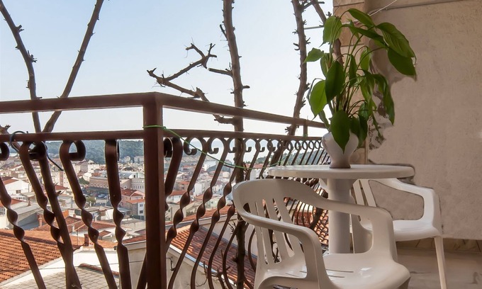 Bili brig Apartment | Cozy Oceanfront Apartment Ivan - Highly Rated in Makarska