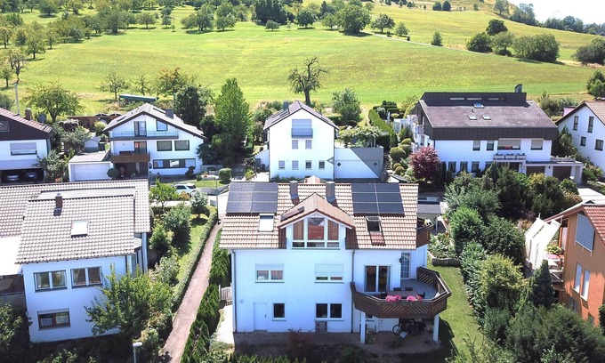 Kohlberg Apartment | Quiet Apartment Andrea: 10 Min to Outletcity Metzingen