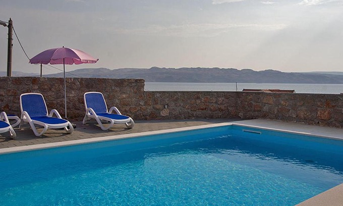 Cesarica Apartment | Relaxing Retreat: Apartment Annabella with Pool & Ocean View