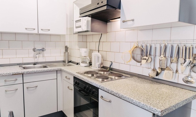 Darmstadt Apartment | Cozy Apartment Apart. 2.OG Nr1 with Kitchen & Breakfast
