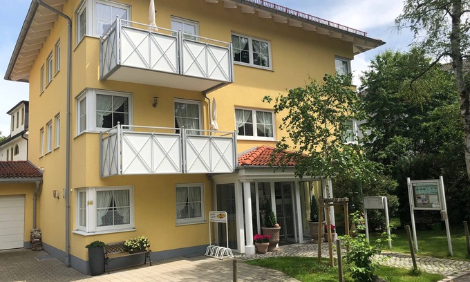 Unterallgau Apartment | Cozy Apartment for 2 Guests with Kitchen in Bad Wörishofen
