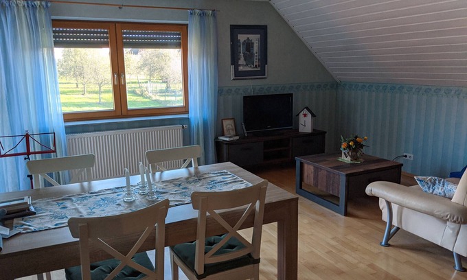 Oberkirch Apartment | Apartment 'Apfelgarten' with Shared Garden, Balcony and Wi-Fi