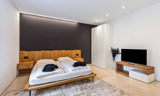 Centro - Piani - Rencio Apartment | Cozy Apartment '204 Palazzo Cavour' with Mountain Views