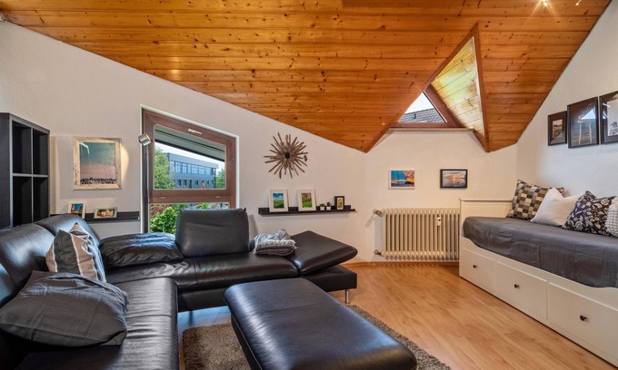 Langenargen Apartment | Mountain View Apartment 'Seefreunde' with Balcony & Wi-Fi
