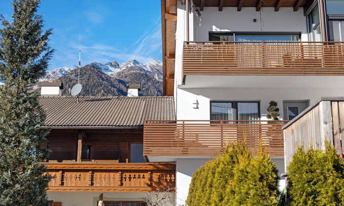 Valles Apartment | Apartment 'Appartement Fischnaller Vals' with Mountain View, Shared Terrace and Wi-Fi