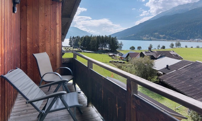 Resia Apartment | Relaxing Appartements Egart 2: Lake View with Balcony
