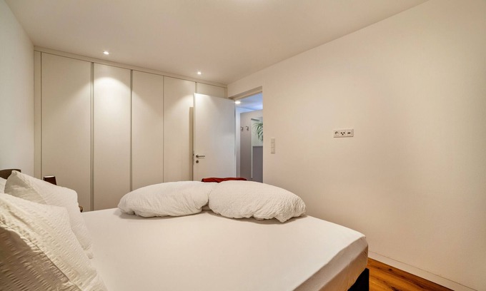 Naturno Apartment | Mountain View Apartment with Wi-Fi, Air Conditioning & Spa
