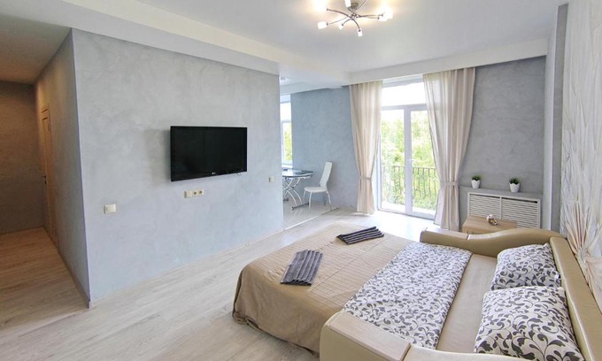 Avtozavodsky City District Apartment | Top-Rated Apartment APT52 with Wheelchair Access