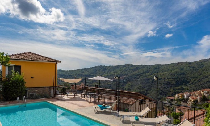 Pietrabruna Apartment | Family-Friendly Apartment Arancia with Pool Access