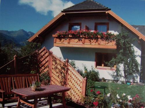 Sankt Michael im Lungau Apartment | Cozy Apartment Near Ski Area in Salzburg - 4-Star Stay