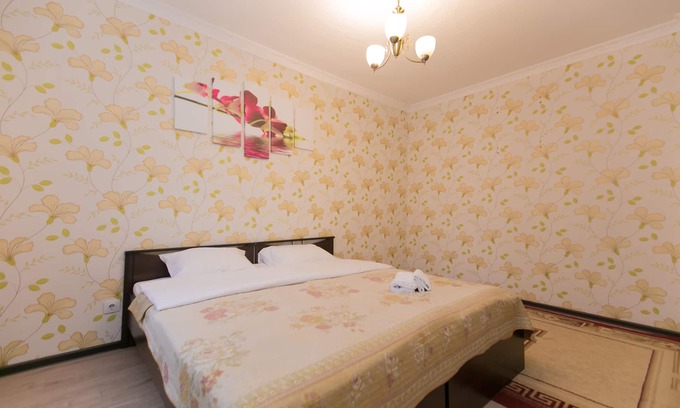 Nur-Sultan Apartment | Cozy Apartment on Sarayshyq St with Kitchen & Breakfast