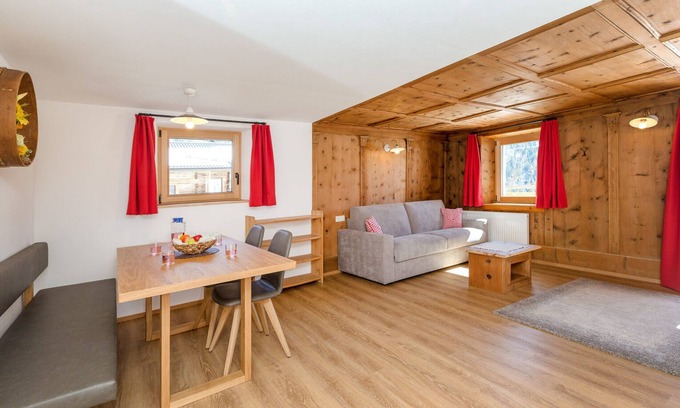 Valle di Casies Apartment | Mountain View Apartment 'Ausserharmerhof Anno 1556' Awaits