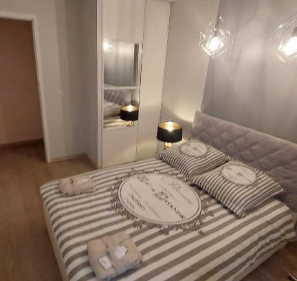 Gambetta Apartment | Elegant Apartment on Avenue des Fleurs, Nice - 10/10 Rating