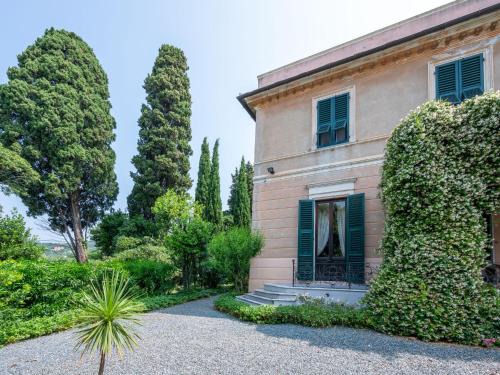 Albisola Superiore Apartment | Comfortable Apartment Bagnolo with Pet-Friendly Amenities