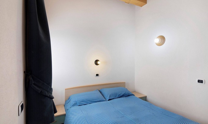 Trepalle Apartment | Cozy Apartment "Bait del Pont 50" with Garden & Wi-Fi