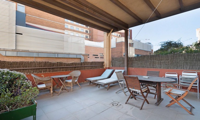 Pedralbes Apartment | Apartment 'Balcón De Barcelona' with Mountain View, Private Terrace and Wi-Fi