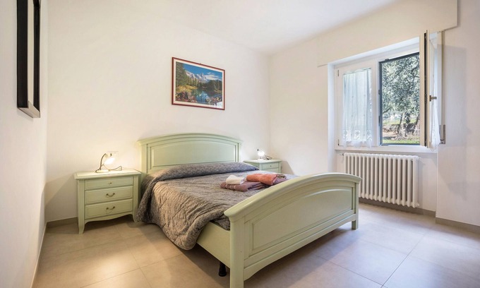 Malcesine Apartment | Experience Oceanfront Bliss at Appartamento Bassinel