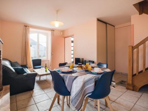 Carnac Apartment | Pet-Friendly Apartment Beaumer-2: Ideal for Families