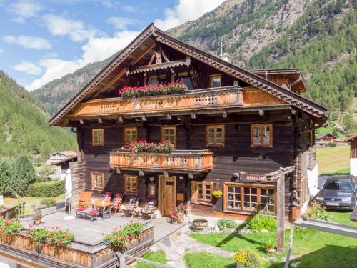 Zwieselstein Apartment | Discover Apartment Beim Holzschnitzer-1: Family-Friendly Retreat