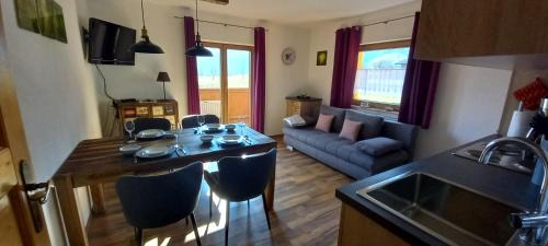 Finsing Apartment | Experience Comfort at Apartment Birgit - Guest Rated 9.3/10