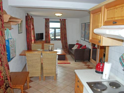 Dargun Apartment | Cozy Apartment Gästehaus Alte Schule-5 with Pool & Pets Welcome