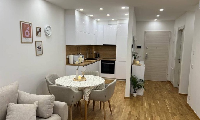 Zagreb Apartment | Relaxing River View Apartment with Family-Friendly Amenities