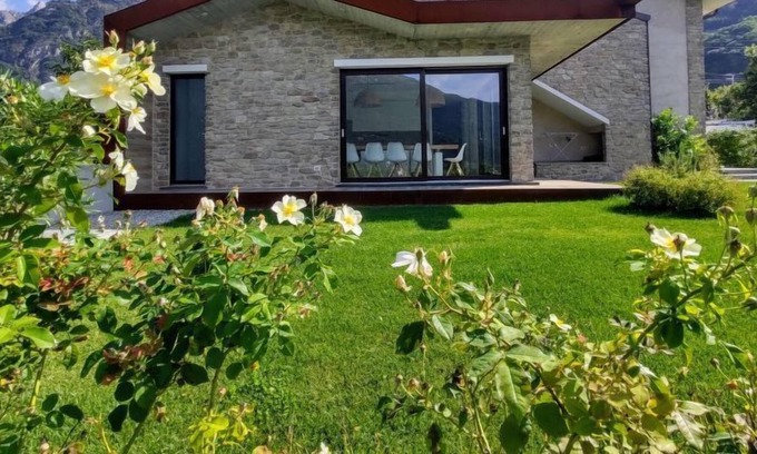 Verceia Apartment | Apartment Brezza di Lago in Lago di Mezzola - 6 persons, 2 bedrooms