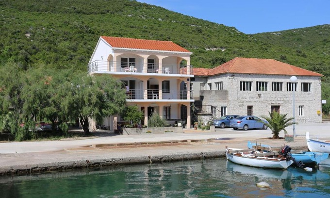 Brijesta Apartment | Family-Friendly Getaway at Apartment Brijesta 10223a