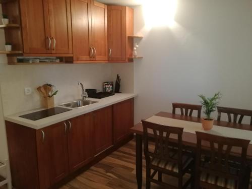 Postojna Apartment | Relax at Apartment Brne: Pet-Friendly with Hot Tub & More